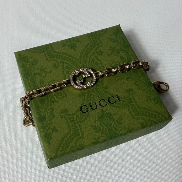 Beautiful Gucci Gold GG Bracelet - Picture 1 of 3